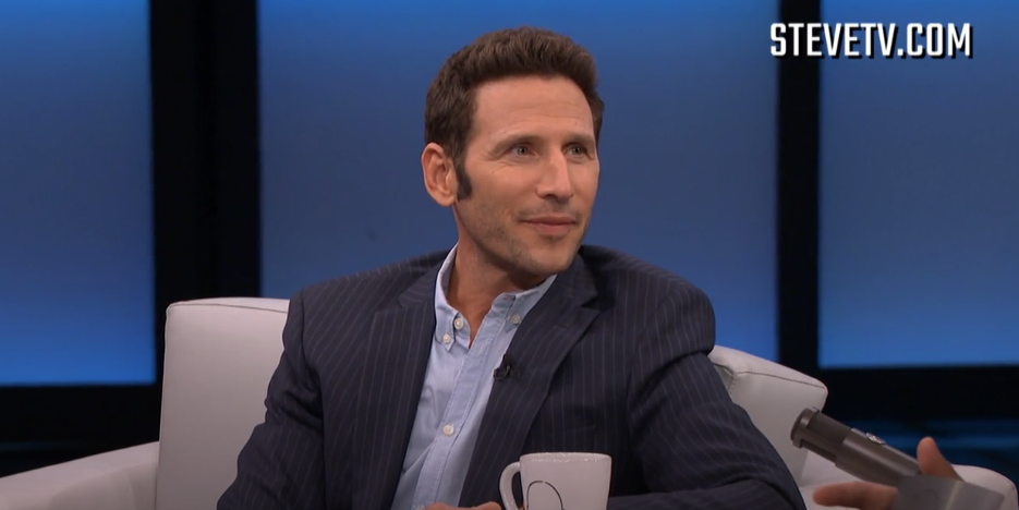 Mark Feuerstein Tells Steve What It's Like To Work With His Wife On Set